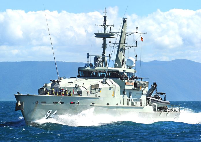 Kapal Perang Australia Tiba di Kupang, Ada Apa?