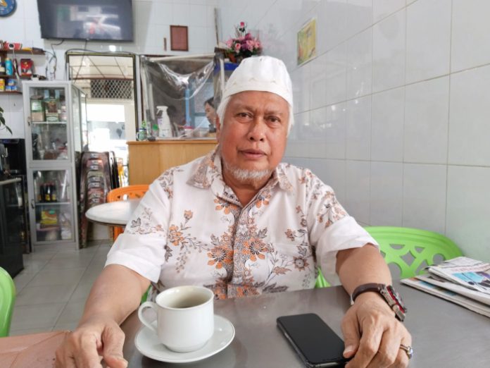 Ketua Ikatan Persaudaraan Haji Indonesia (IPHI) Kota Pematang Siantar, Natsir Armaya Siregar. (yetty/mistar)
