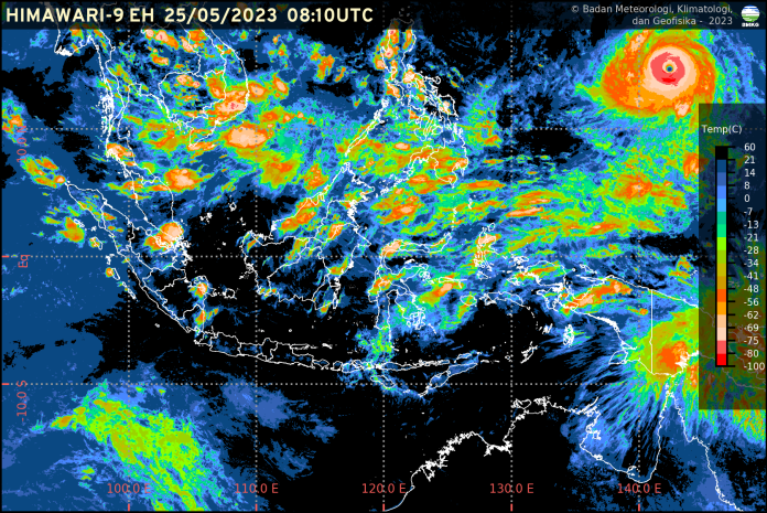 Pencitraan satelit cuaca di Indonesia