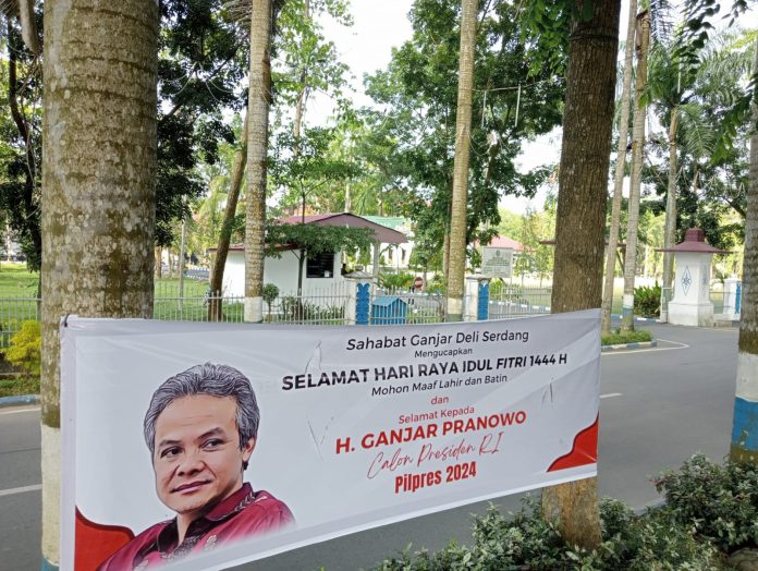 Spanduk Ganjar Calon Presiden di Depan Kantor Bupati Deli Serdang. (f:ist/mistar)