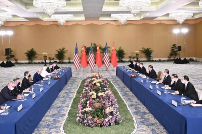 Presiden China Xi Jinping dan Presiden Amerika Serikat (AS) Joe Biden pada Senin (14/11) mencapai serangkaian kesepakatan tentang menjaga dialog dan koordinasi bilateral di berbagai bidang, dan saling bertukar pandangan soal isu Ukraina