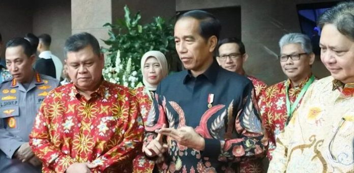 Presiden Joko Widodo (Jokowi) memberikan keterangan usai membuka Rapat Koordinasi Nasional Pengawasan Intern Pemerintah Tahun 2023 (f:antara/mistar)