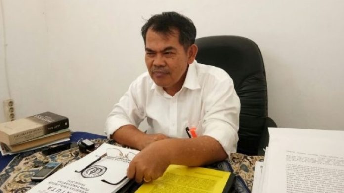 Dosen Fakultas Hukum Universitas Simalungun Dr. Riduan Manik.