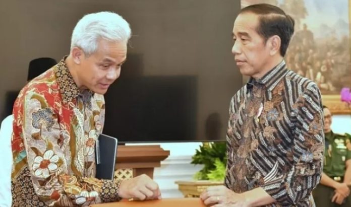 Ganjar bertemu dengan jokowi di Istana kepresidenan.