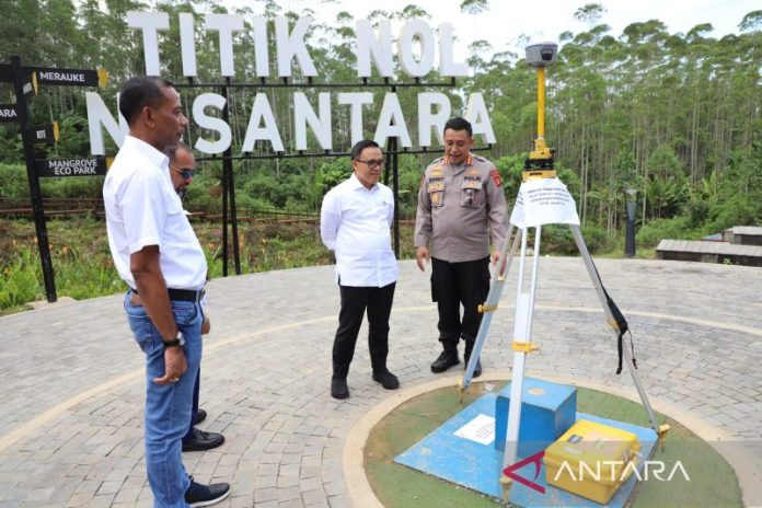 Menteri Pendayagunaan Aparatur Negara dan Reformasi Birokrasi Abdullah Azwar Anas mengunjungi Ibu Kota Nusantara, Kalimantan Timur (f;ist/mistar)