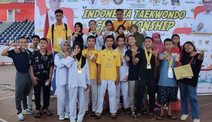 Atlet Taekwondo asal Kabupaten Pakpak Bharat di ajang kompetisi Indonesia Taekwondo Championship (f:ist/mistar)