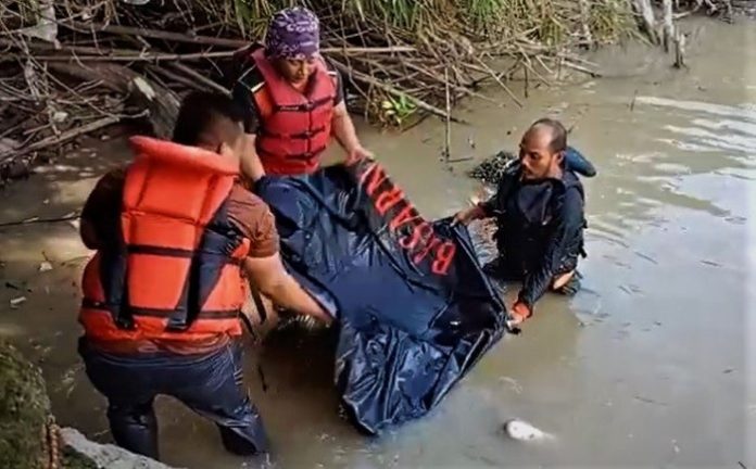Evakuasi Korban tenggelam di Sungai