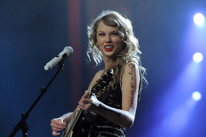 Chord Gitar dan Lirik Lagu Speak Now oleh Taylor Swift.