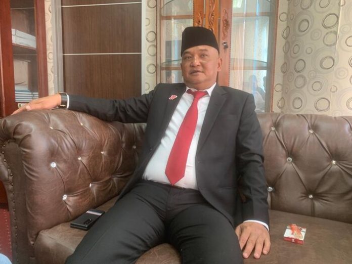 Ketua Komisi I DPRD Medan Robi Barus (f:rahmad/mistar)