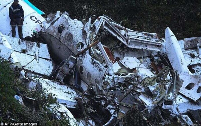 Ilustrasi pesawat kecil jatuh tewaskan 5 orang politikus kolombia.