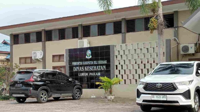 Kantor Dinas Kesehatan Kabupaten Deli Serdang.