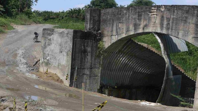 Kondisi proyek galvanis Siantar yang telah merugikan negara sebesar Rp2,9 miliar kini ambruk parah.