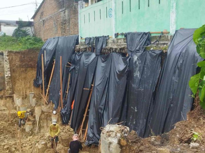 Dinas PUTR Sebut Struktur Tanah yang Longsor di Pembangunan Gedung Merdeka Labil