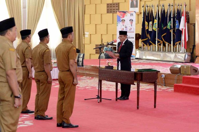 Lantik Kepsek, Gubernur Edy Tak Suka Siswa Dididik secara Kasar