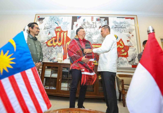 Pererat Bilateral dengan Dubes Malaysia, Ijeck Ajak Berinvestasi