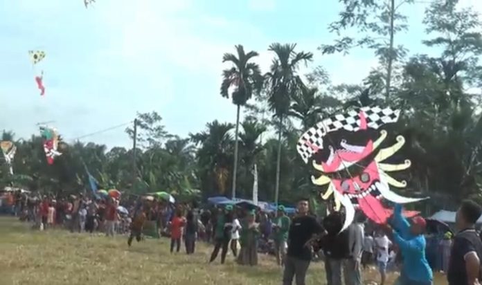 Sambut HUT RI, Ratusan Peserta Ramaikan Festival Layang-layang di Asahan