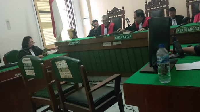 Sidang pembacaan putusan terhadap terdakwa Thomson Jumadi Aruan di ruang sidang Cakra 7 PN Medan.