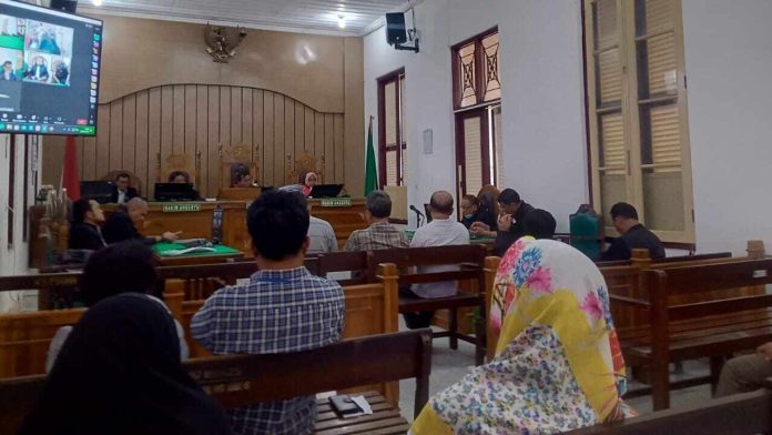 Suasana sidang pembacaan replik dari JPU di PN Medan atas kasus Tipikor proyek galvanis Siantar.