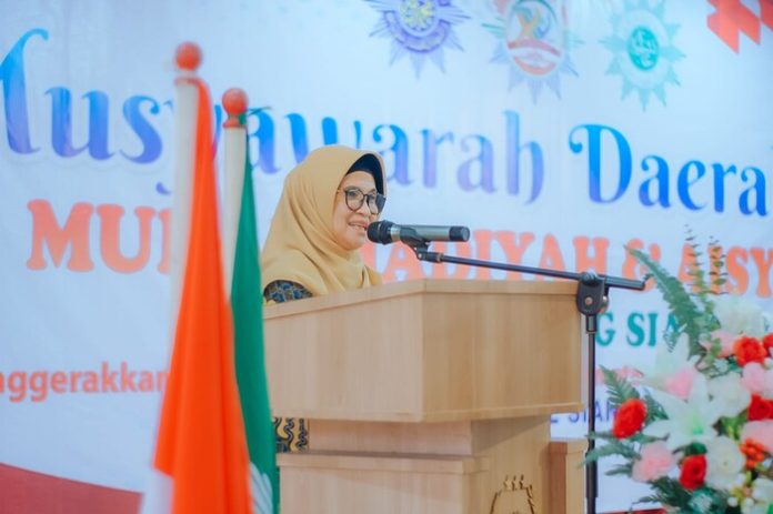 Wali Kota Susanti Dewayani memberikan sambutan pada Musda Muhammadiyah dan Aisyiyah ke-7 (f:ist/mistar)