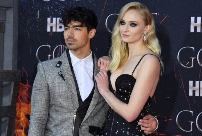 Joe Jonas dan Sophie Turner