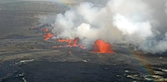 Ketiga Kalinya Dalam Setahun, Gunung Api Kilauea di Hawaii Meletus