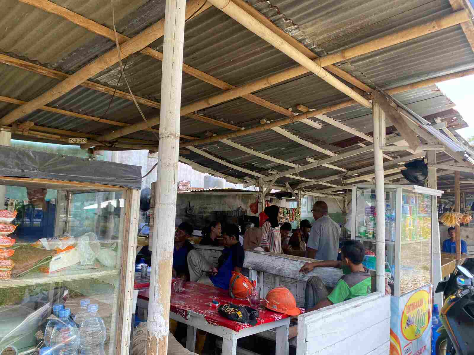 Pedagang Warung Di Deli Serdang Dihantui Kenaikan Harga Beras Harian