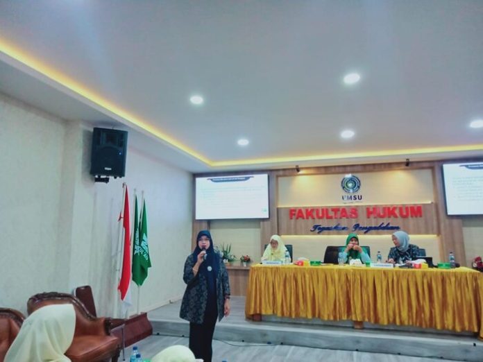 Penyampaian Materi Peran Perempuan dalam Pemilu oleh KPU Sumut (f:dinda/mistar).