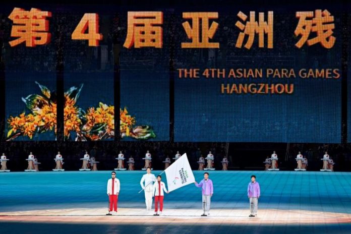 Suasana upacara pembukaan Asian Para Games 2022 di Hangzhou Olympic Sports Centre (f:antara/mistar0