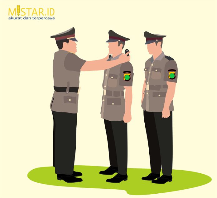 polisi naik pangkat