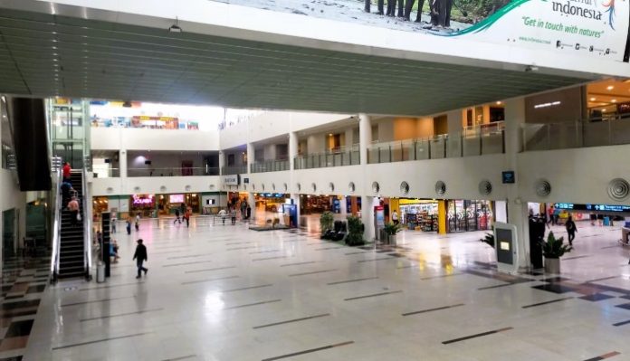 ils Bandara Kualanamu (Atrium Ketibaan)
