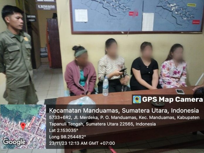 Empat wanita diamankan polisi dari tempat hiburan malam di Tapteng (f:ist/mistar)