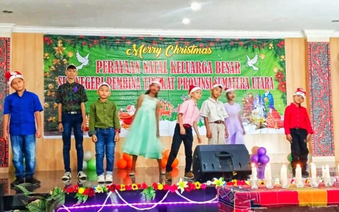 Perayaan Natal SLB Negeri Pembina, Medan, Jumat (8/12/23). (f:hutajulu/mistar)