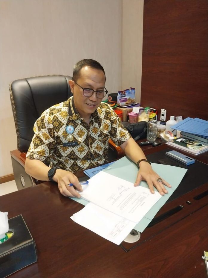 Kepala Dinas Penanaman Modal dan Pelayanan Terpadu Satu Pintu (PMPTSP) Deli Serdang,M.Salim (f:rinaldi/mistar)