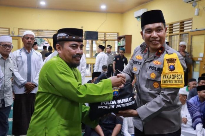 Safari Subuh di Medan Labuhan, Wakapolda Sumut Ajak Warga Sukseskan Pemilu 2024