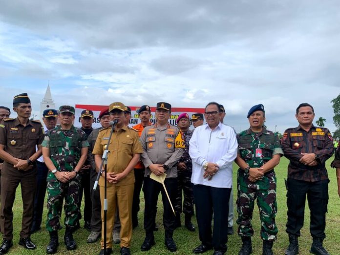 Ketua DPRD Sumatera Utara, Baskami Ginting bersama Forkopimda Sumut. (f:ist/mistar)