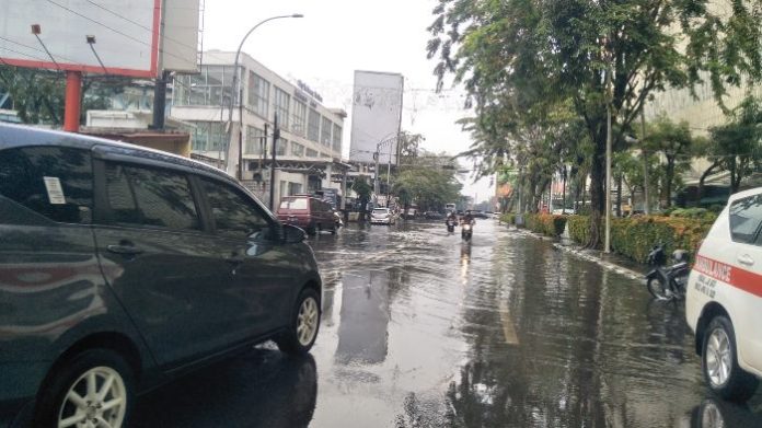 Diguyur Hujan, Beberapa Ruas Jalan di Kota Medan Banjir