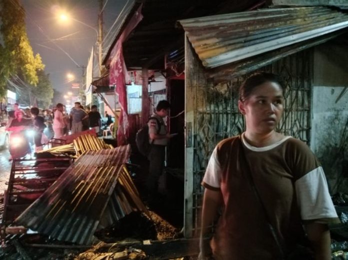 Dua Kios dan Rumah Kontrakan Terbakar di Padang Bulan Medan