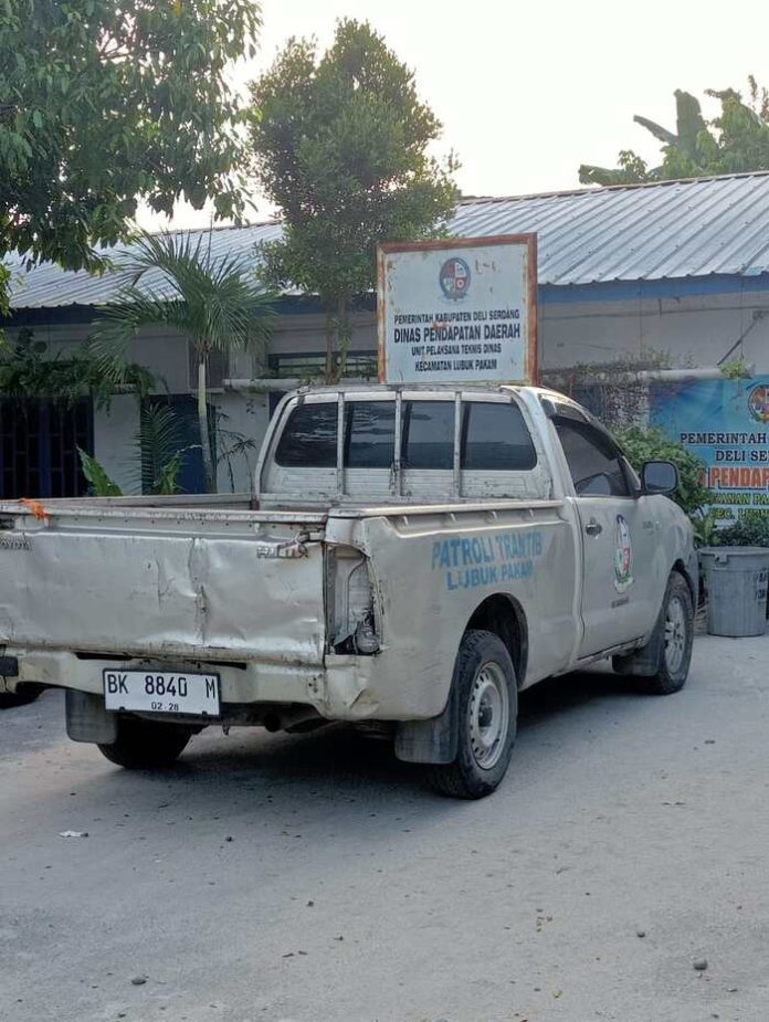 Kondisi mobil dinas patroli trantib Lubuk Pakam butuh perbaikan dari Pemkab Deli Serdang (f:ist/mistar)