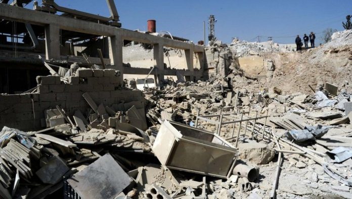 Bangunan hancur akibat serangan militer Israel dengan menewaskan lima orang (f:ist/mistar)
