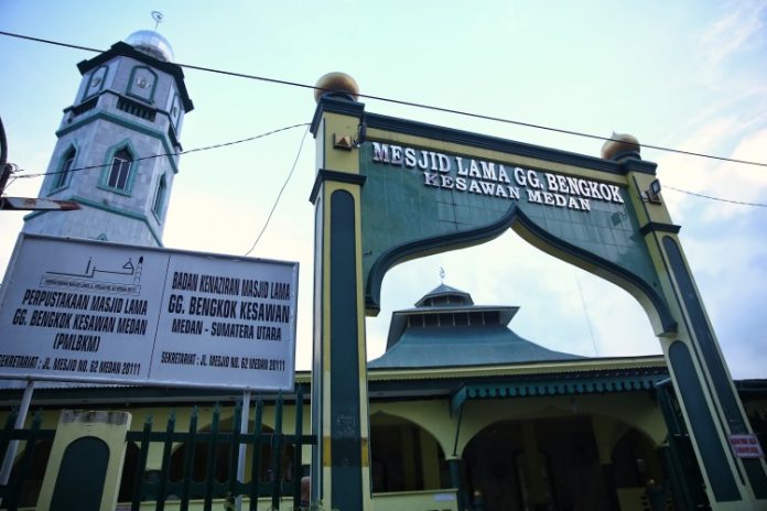 Masjid Lama Gang Bengkok salah satu Masjid tertua di Medan