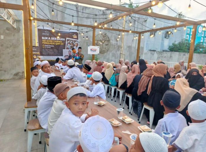 Bukber Ramadhan, Ratusan Anak Penghafal Quran Dihibur Komunitas di Medan
