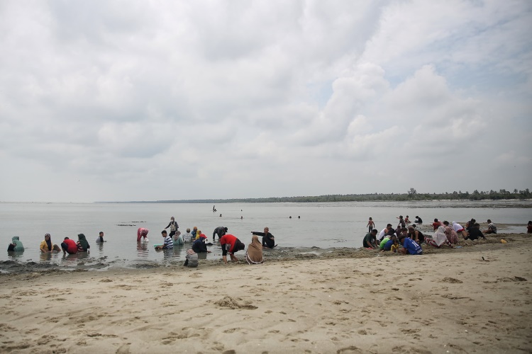 Masyarakat padati Pantai Belacan, Batubara saat momen libur lebaran
