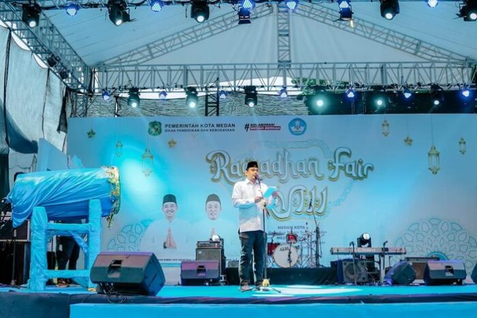 Bobby Nasution saat memberi sambutan dalam penutupan Ramadhan Fair XVIII (f:ist/mistar)