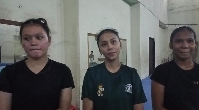 Hanna Laura Caroline Butar-butar (kiri), Thasya Selivya Valentine (tengah), Tata Miranda Putri Tampubolon (kiri)