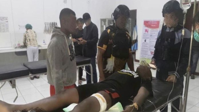 Seorang prajurit ditembak KKB di pos militer di Dekai, Yahukimo, Dataran Tinggi Papua, pada Kamis, hingga melukai bagian paha kiri. (f:ist/mistar)