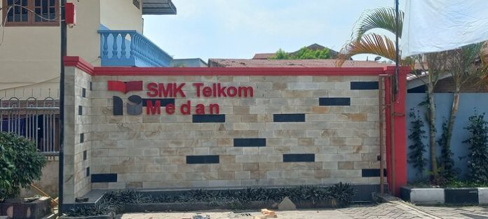 Sekolah Menengah Kejuruan Telkom 1 Medan (f: susan/mistar)