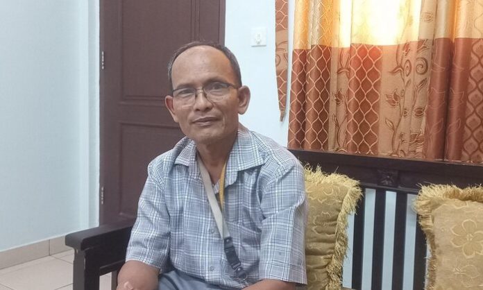 Drs. Marugan Simbolon, Kepala SMA St. Ignasius Medan (f: susan/mistar)