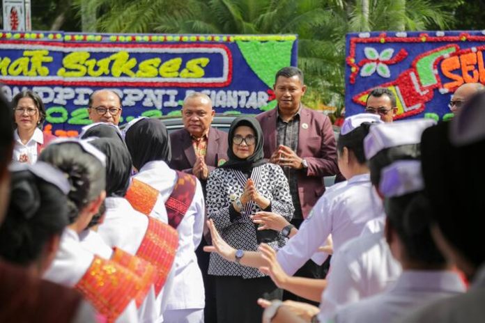 Wali Kota Susanti Dewayani janji perjuangkan kesejahteraan perawat di Kota Pematangsiantar. (f:ist/mistar)