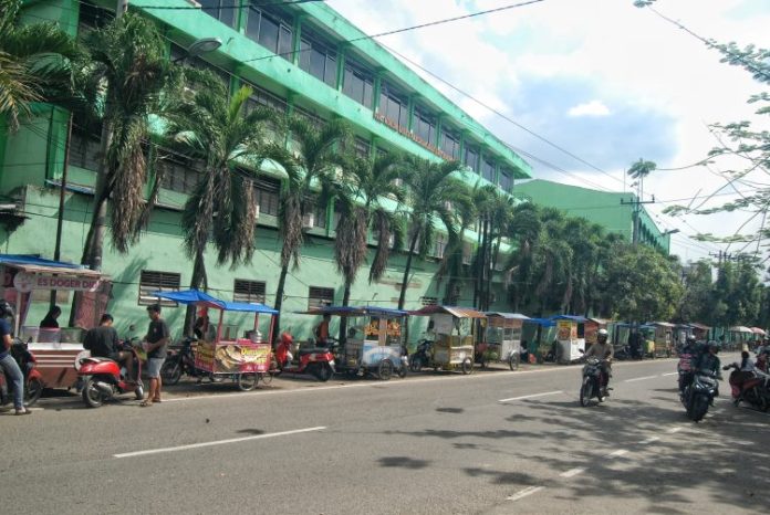 Deretan pelaku UMKM di Jalan Turi, Medan, Sumatera Utara