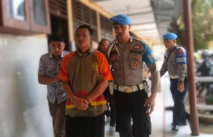 Pelatih renang yang tendang wanita di Asahan